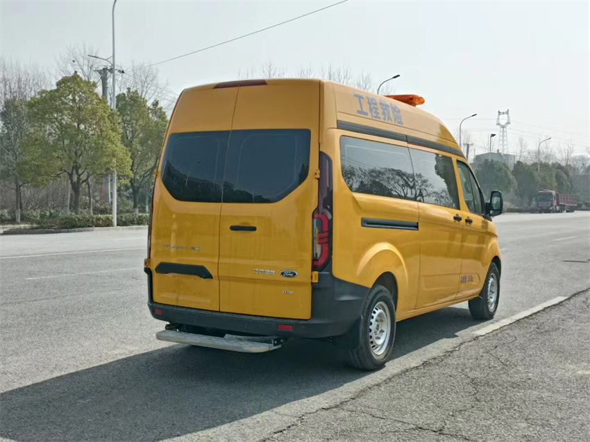 福特自動(dòng)擋氣防車介紹