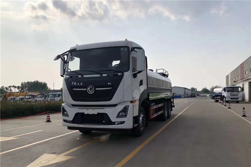 東風天龍后八輪20噸噴霧車，國六綠化噴灑車